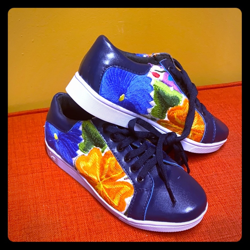 Tenis
